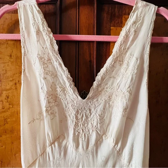 Antique C1900s ‘City of Paris’ San Francisco L’Elegance Silk night slip gown - Picture 7 of 16